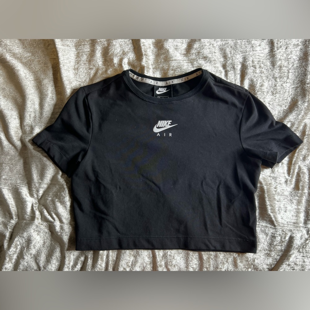 Nike Crop Top